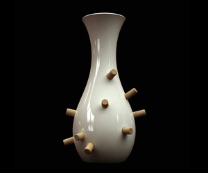 Inefficient-vase-m