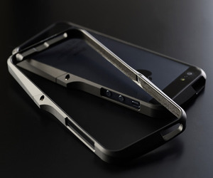 Innopocket-aluminum-bumper-for-iphone-5-m
