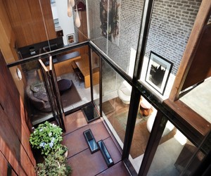 Inverted-warehousetownhouse-by-dean-wolf-architects-m