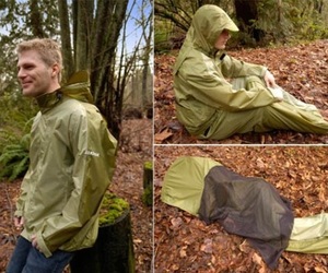 Jakpak-jacket-turns-into-sleeping-bag-m