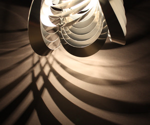 Kinema-transformable-pendant-luminaire-m