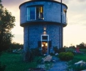 La-casa-nella-cisterna-1107-m