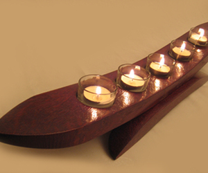 La-gondola-recycled-oak-wine-barrel-stave-candleholder-m
