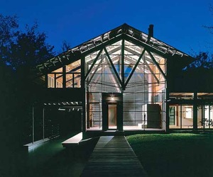Lake Austin secluded riverside house