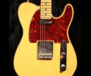 Lamboor-fenderr-telecasterr-2-m