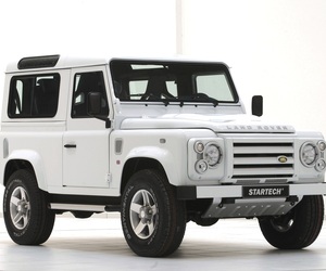 Land-rover-defender-yachting-edition-m
