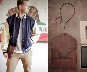 Leather-portfolios-by-field-theories-m