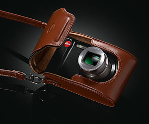 Leica-v-lux-30-m