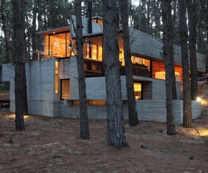 Levels-house-by-bak-architects-m