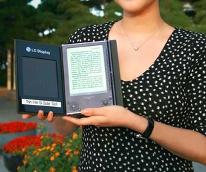 Lg-released-the-first-solar-powered-e-book-m