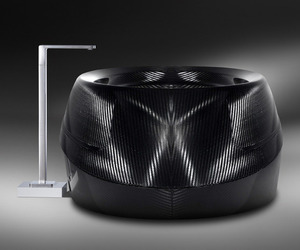 Limited-edition-luxury-tub-made-of-carbon-fiber-m