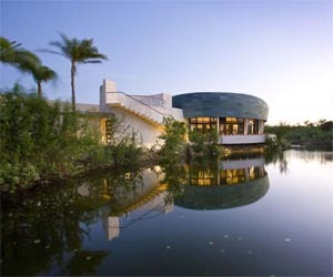 "Mandarin Oriental" Riviera Resort by Gilberto Borja