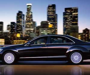 Mandarin-oriental-offers-the-ultimate-car-package-2-m