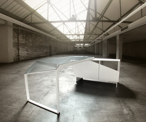 Manna Desk by Pedro Castro