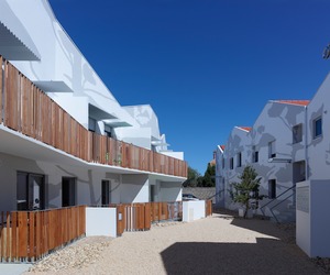 Mervau-housing-in-saint-gilles-croix-de-vie-by-tetrarc-2-m