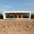 Minimalist-house-and-studio-1338-s