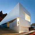Minimalist-mountainside-house-in-edition29-architecture-007-s