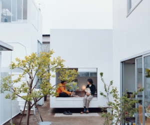 Minimalist steel prefab compound by SANAA