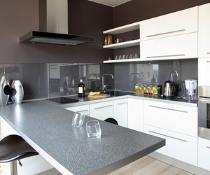 Modern-apartment-by-redo-studio-m