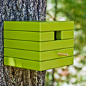 Modern-recycled-outdoor-cube-birdhouse-from-loll-s