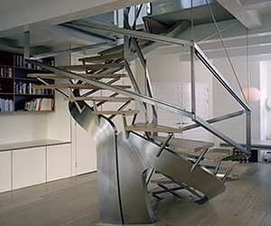 Modern-residence-with-amazing-staircase-m