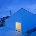 Mur-house-by-apollo-architects-associates-s