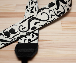 Mustache-camera-strap-m