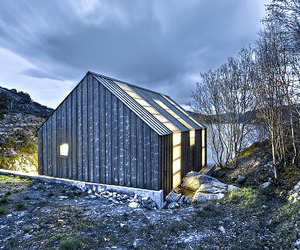 Naust-paa-aure-by-tyin-tegnestue-architects-m