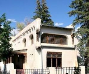 Nicolai-fechins-house-in-taos-812-m