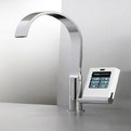 Nomos-kitchen-faucet-with-touch-screens-s