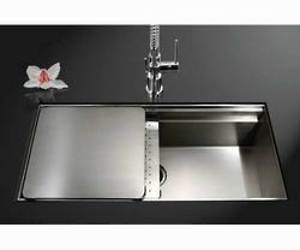 Novus Undermount Sink with Sliding Platform and Drying Board