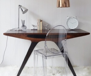Odyssey-writing-desk-m