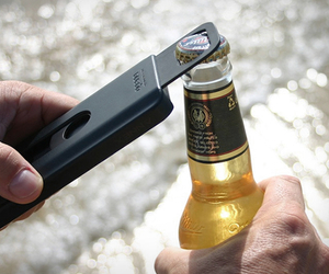 Opena-iphone-5-bottle-opener-case-m
