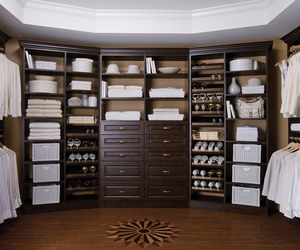 Organize-your-closet-with-easy-closets-m