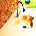 Original-influences-in-your-kitchen-the-guitar-sink-s