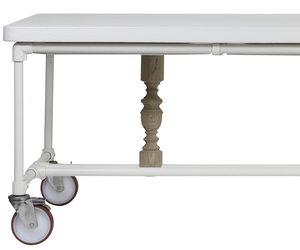 Outside-table-saloon-sterk-design-m