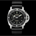 Panerai-pam-389-luminor-submersible-2-s