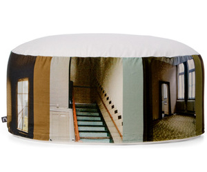 Photorealistic Poufs
