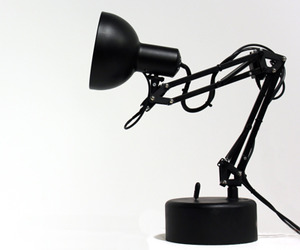 Pinokio — The Robotic Lamp [Video]
