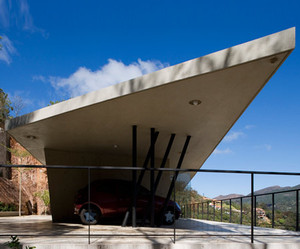 PL House by Fernando Maculan and Pedro Morais