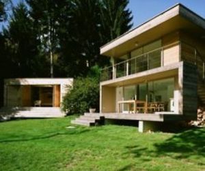 Planhaus-prefab-house-and-guest-quarters-606-m