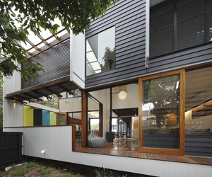 Pod-style-architecture-on-stradbroke-island-m