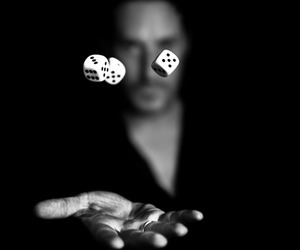 Powerful-black-and-white-photography-by-benoit-courti-m