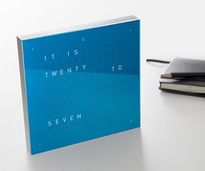 Qlocktwo Touch | Analog Table Clock