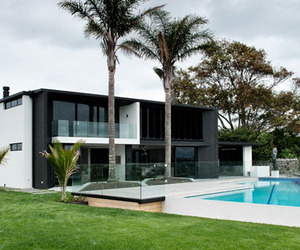 Quiet Sophisticated House in Auckland, New Zealand