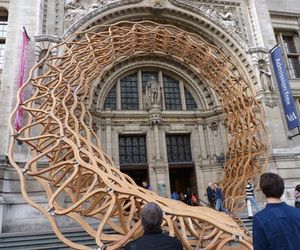 Red-oak-wave-entrance-for-v-a-museum-london-m
