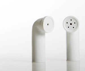 Red-october-salt-and-pepper-shakers-m