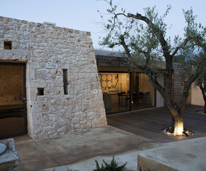 Renovation-of-a-trullo-in-italy-by-luca-zanaroli-architetto-m