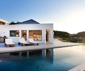 Residence-with-ocean-views-villa-avenstar-m
