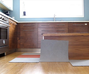 Retractable-kitchen-island-controlled-by-iphone-m